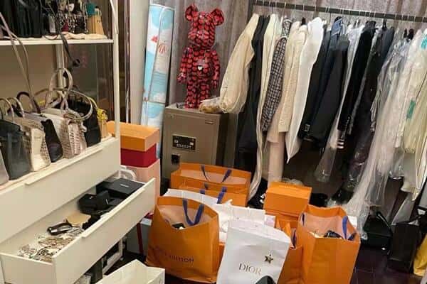 吕梁市交口回收一线品牌衣服